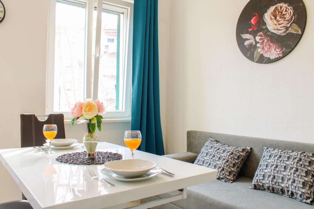 Tonka'S Beautiful Apartment In City Centre Split Exterior foto